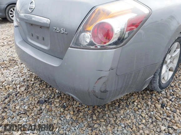 2009 Nissan Altima 2.5 S with VIN 1N4AL21E29N503228, listed as a IAAI auction lot 41631800 with 152,147 mi miles. Bid and sale history available at carsss.com. Image 12.