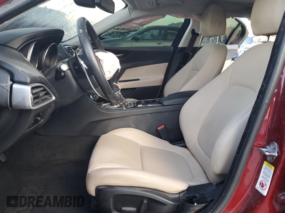2017 Jaguar XE 25t with VIN SAJAR4BG8HA952599, listed as a Copart auction lot 86128584 with 33,022 mi miles and Salvage Title. Bid and sale history available at DreamBid. Image 7.