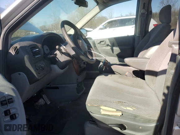 2007 Chrysler Town & Country SWB with VIN 1A4GJ45R17B157622, listed as a Copart auction lot 51040395 with 157,075 mi miles and Salvage Title. Bid and sale history available at carsss.com. Image 7.