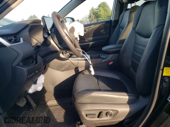 2023 Toyota RAV4 XLE Premium z VIN 2T3A1RFV0PW339775, wystawiony jako Copart lot #53683155 z przebiegiem 65 471 mil mil oraz Szkoda całkowita • Salvage title. Historia ofert i sprzedaży dostępna na DreamBid. Obrazek 7.