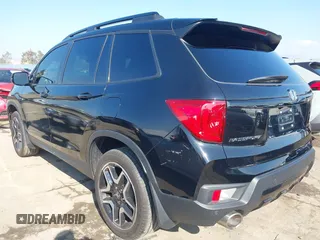 2023 Honda Passport Elite z VIN 5FNYF8H01PB005725, wystawiony jako IAAI lot #41457435 z przebiegiem 39 562 mil mil oraz . Historia ofert i sprzedaży dostępna na DreamBid. Obrazek 3.