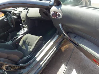 2008 Nissan 350Z Touring z VIN JN1BZ34EX8M751510, wystawiony jako IAAI lot #42509825 z przebiegiem 131 915 mil mil oraz . Historia ofert i sprzedaży dostępna na DreamBid. Obrazek 5.