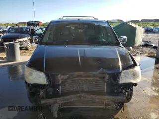 2011 Chrysler Town & Country Limited with VIN 2A4RR6DG1BR665841, listed as a Copart auction lot 85876514 with 95,070 mi miles and Salvage Title. Bid and sale history available at carsss.com. Image 5.
