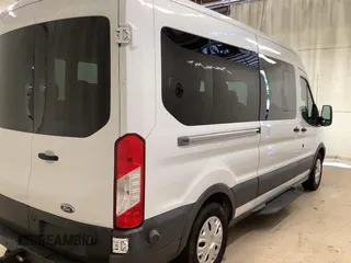 2017 Ford Transit XL z VIN 1FBAX2CM4HKA64864, wystawiony jako IAAI lot #42636468 z przebiegiem 56 010 mil mil oraz . Historia ofert i sprzedaży dostępna na DreamBid. Obrazek 5.