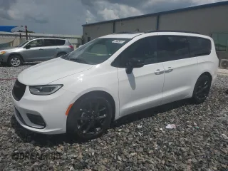 2025 Chrysler Pacifica Limited z VIN 2C4RC1GG1SR539601, wystawiony jako Copart lot #60714795 z przebiegiem 9 796 mil mil oraz Czysty tytuł • Clean title. Historia ofert i sprzedaży dostępna na DreamBid. Obrazek 1.