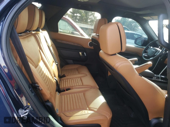 2018 Land Rover Discovery HSE Luxury with VIN SALRT2RV3JA070850, listed as a Copart auction lot 39531283 with 36,743 mi miles. Bid and sale history available at carsss.com. Image 11.