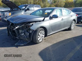 2019 Nissan Altima 2.5 S with VIN 1N4BL4BW4KN327179, listed as a IAAI auction lot 40704684 with 78,009 mi miles. Bid and sale history available at carsss.com. Image 17.