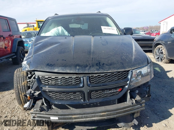 2020 Dodge Journey SE Value with VIN 3C4PDCABXLT259462, listed as a IAAI auction lot 41330782 with 67,380 mi miles and . Bid and sale history available at carsss.com. Image 13.