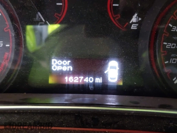 2015 Dodge Dart SXT with VIN 1C3CDFBB7FD228134, listed as a IAAI auction lot 41815377 with 162,740 mi miles. Bid and sale history available at carsss.com. Image 7.