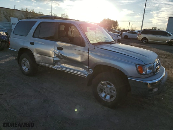 2000 Toyota 4Runner with VIN JT3GM84R7Y0062814, listed as a Copart auction lot 88539755 with 154,320 mi miles and Salvage Title. Bid and sale history available at carsss.com. Image 4.