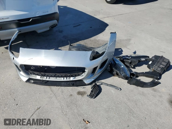 2016 Jaguar F-Type with VIN SAJWB6E62G8K28616, listed as a Copart auction lot 74730704 with 31,185 mi miles and Salvage Title. Bid and sale history available at DreamBid. Image 12.