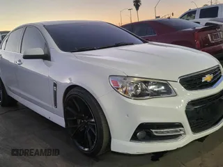 2015 Chevrolet SS z VIN 6G3F15RW8FL105178, wystawiony jako Copart lot #78088154 z przebiegiem 66 631 mil mil oraz Czysty tytuł • Clean title. Historia ofert i sprzedaży dostępna na DreamBid. Obrazek 1.