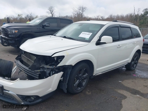 2018 Dodge Journey Crossroad with VIN 3C4PDDGG3JT386382, listed as a IAAI auction lot 41541403 with 141,221 mi miles. Bid and sale history available at carsss.com. Image 17.