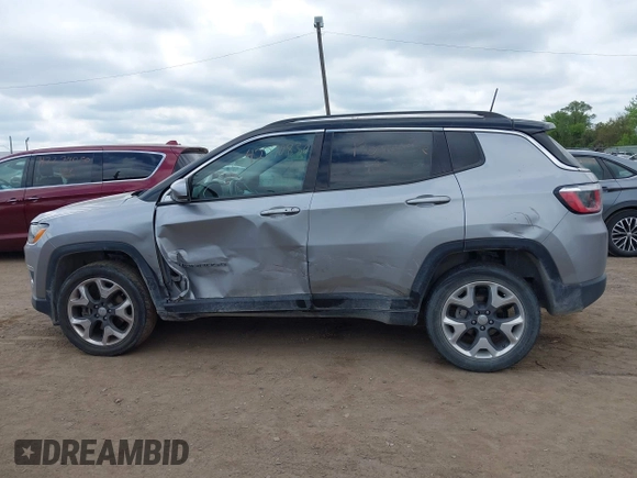 2018 Jeep Compass Limited with VIN 3C4NJDCB9JT267021, listed as a IAAI auction lot 42270830 with 82,437 mi miles and . Bid and sale history available at DreamBid. Image 14.