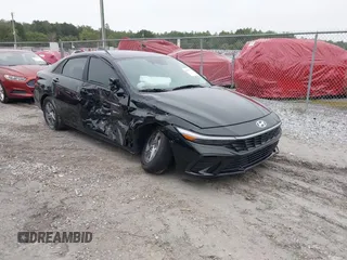 2024 Hyundai Elantra SE z VIN KMHLL4DG0RU771630, wystawiony jako IAAI lot #40815528 z przebiegiem 7 224 mil mil oraz . Historia ofert i sprzedaży dostępna na DreamBid. Obrazek 1.