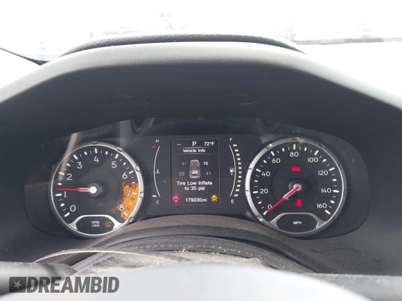 2015 Jeep Renegade Latitude with VIN ZACCJABT8FPC19914, listed as a IAAI auction lot 42081686 with 179,330 mi miles. Bid and sale history available at carsss.com. Image 7.