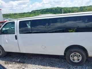 2013 Chevrolet Express Passenger LT with VIN 1GAZG1FG2D1172293, listed as a IAAI auction lot 42207624 with 250,537 mi miles and . Bid and sale history available at DreamBid. Image 14.