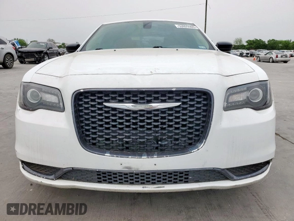 2018 Chrysler 300 Touring with VIN 2C3CCAAG9JH274899, listed as a Copart auction lot 53929305 with 160,117 mi miles and Clean Title. Bid and sale history available at carsss.com. Image 5.
