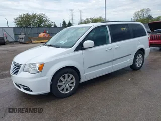 2016 Chrysler Town & Country Touring with VIN 2C4RC1BG3GR187720, listed as a IAAI auction lot 42088954 with 122,127 mi miles. Bid and sale history available at carsss.com. Image 17.