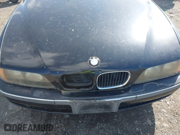 2000 BMW 5 Series 528iA with VIN WBADM6348YGU11038, listed as a IAAI auction lot 41961847 with 195,493 mi miles. Bid and sale history available at carsss.com. Image 6.