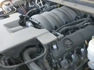 2019 Chevrolet Suburban LT с VIN 1GNSKHKC7KR195755, выставлен на аукционе IAAI как лот 42772721 с пробегом 129 375 миль миль и . История ставок и продаж доступна на DreamBid. Изображение 19.