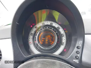 2015 FIAT 500 Pop с VIN 3C3CFFAR2FT590195, выставлен на аукционе IAAI как лот 42186618 с пробегом 131 007 миль миль и . История ставок и продаж доступна на DreamBid. Изображение 7.