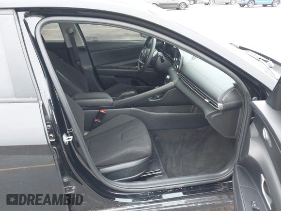 2023 Hyundai Elantra SEL with VIN KMHLM4AG3PU382611, listed as a IAAI auction lot 41540855 with 31,390 mi miles and . Bid and sale history available at DreamBid. Image 5.