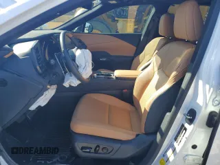 2024 Lexus RX 350 с VIN 2T2BAMBA0RC028785, выставлен на аукционе Copart как лот 57867195 с пробегом 15 840 миль миль и Списание • Salvage title. История ставок и продаж доступна на DreamBid. Изображение 7.