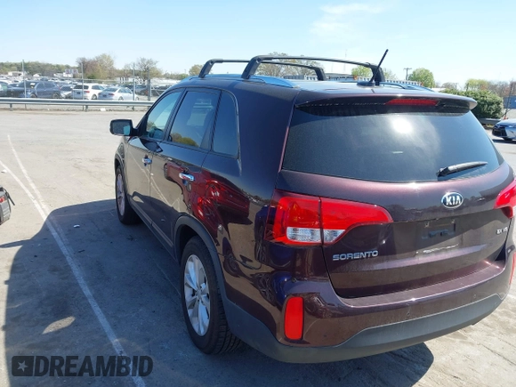 2015 Kia Sorento EX with VIN 5XYKU4A70FG630250, listed as a IAAI auction lot 41878246 with 86,078 mi miles. Bid and sale history available at carsss.com. Image 3.