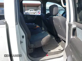 2004 Nissan Titan LE with VIN 1N6AA07A34N570788, listed as a IAAI auction lot 41823592 with 228,344 mi miles and . Bid and sale history available at DreamBid. Image 8.