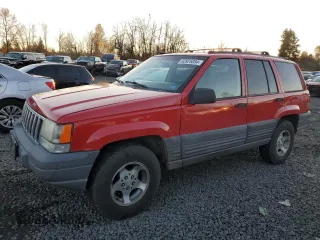 1997 Jeep Grand Cherokee Laredo with VIN 1J4GZ58S3VC762746, listed as a Copart auction lot 82925054 with 203,645 mi miles and Salvage Title. Bid and sale history available at carsss.com. Image 1.