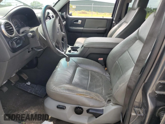 2003 Ford Expedition XLT Value with VIN 1FMPU16W83LB22950, listed as a Copart auction lot 56342615 with 195,566 mi miles and Salvage title. Bid and sale history available at DreamBid. Image 7.