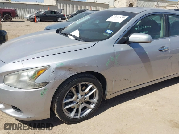 2014 Nissan Maxima 3.5 S with VIN 1N4AA5AP1EC464369, listed as a IAAI auction lot 41791129 with 144,825 mi miles. Bid and sale history available at carsss.com. Image 6.