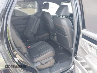 2025 Honda Pilot TrailSport with VIN 5FNYG1H61SB026477, listed as a IAAI auction lot 41471719 with 12,624 mi miles and . Bid and sale history available at DreamBid. Image 8.