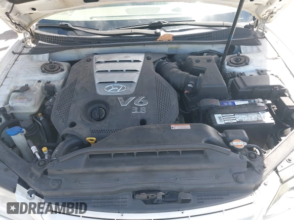 2008 Hyundai Azera Limited with VIN KMHFC46F78A311138, listed as a IAAI auction lot 42004678 with 91,444 mi miles and . Bid and sale history available at DreamBid. Image 10.
