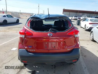 2018 Nissan Kicks S with VIN 3N1CP5CU5JL525597, listed as a IAAI auction lot 41485867 with 100,840 mi miles. Bid and sale history available at carsss.com. Image 16.