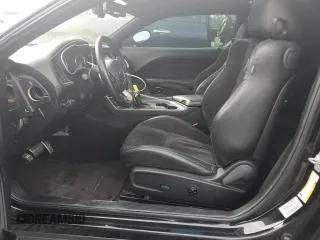 2017 Dodge Challenger z VIN DPSMN181395, wystawiony jako Copart lot #70791394 z przebiegiem 87 104 mil mil oraz Szkoda całkowita • Salvage title. Historia ofert i sprzedaży dostępna na DreamBid. Obrazek 7.