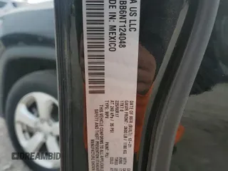 2022 Jeep Compass Latitude with VIN 3C4NJDBB6NT124048, listed as a Copart auction lot 48069535 with 32,784 mi miles and Salvage title. Bid and sale history available at DreamBid. Image 14.