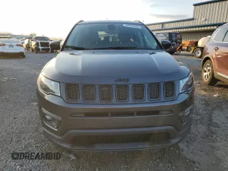 2020 Jeep Compass Latitude with VIN 3C4NJCBB7LT257392, listed as a Copart auction lot 47266465 with 68,883 mi miles and Salvage Title. Bid and sale history available at carsss.com. Image 5.