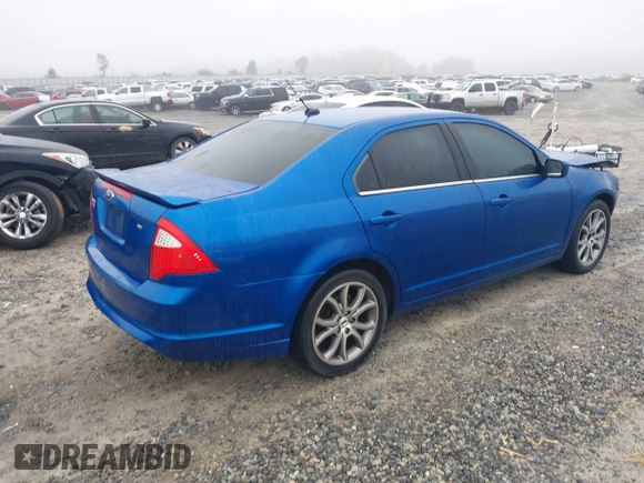 2012 Ford Fusion SE with VIN 3FAHP0HA4CR403923, listed as a IAAI auction lot 41945401 with 189,190 mi miles. Bid and sale history available at carsss.com. Image 4.