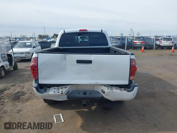 2005 Toyota Tacoma PreRunner with VIN 5TEKU72N55Z069188, listed as a IAAI auction lot 41561796 with 233,474 mi miles. Bid and sale history available at carsss.com. Image 16.