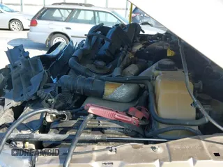 2011 Ford F-250 XL z VIN 1FT7W2BT6BEB08838, wystawiony jako IAAI lot #42277489 z przebiegiem 285 582 mil mil oraz . Historia ofert i sprzedaży dostępna na DreamBid. Obrazek 19.