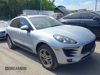 2015 Porsche Macan S with VIN WP1AB2A55FLB59381, listed as a IAAI auction lot 42275358 with 196,237 mi miles and . Bid and sale history available at DreamBid. Image 1.