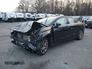 2017 Ford Fusion SE z VIN 3FA6P0HD1HR312200, wystawiony jako Copart lot #82823184 z przebiegiem Nie podano mil oraz Szkody całkowita. Historia ofert i sprzedaży dostępna na DreamBid. Obrazek 1.
