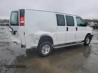2021 Chevrolet Express Cargo z VIN 1GCWGAF78M1259125, wystawiony jako Copart lot #58451345 z przebiegiem 52 544 mil mil oraz Szkody całkowita. Historia ofert i sprzedaży dostępna na DreamBid. Obrazek 3.