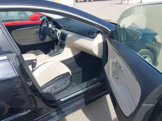 2012 Volkswagen CC Sport with VIN WVWMP7AN5CE549586, listed as a IAAI auction lot 41851424 with 91,658 mi miles and . Bid and sale history available at DreamBid. Image 5.