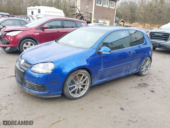 2008 Volkswagen R32 with VIN WVWKC71K18W196807, listed as a IAAI auction lot 41138935 with 175,680 mi miles. Bid and sale history available at carsss.com. Image 2.