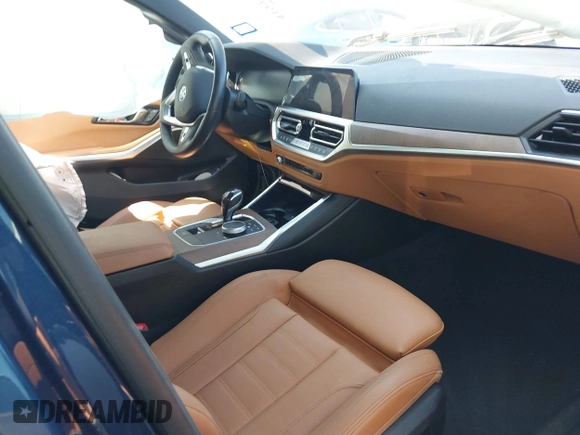 2021 BMW 3 Series 330i z VIN 3MW5R1J00M8C08985, wystawiony jako IAAI lot #41977683 z przebiegiem 34 640 mil mil oraz . Historia ofert i sprzedaży dostępna na DreamBid. Obrazek 5.