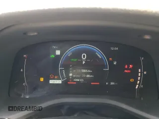 2025 Toyota Camry LE z VIN 4T1DBADK2SU525291, wystawiony jako Copart lot #54872725 z przebiegiem 5 855 mil mil oraz Szkoda całkowita • Salvage title. Historia ofert i sprzedaży dostępna na DreamBid. Obrazek 9.