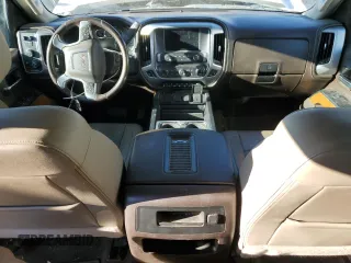 2018 GMC Sierra 2500HD SLT with VIN 1GT12TEY0JF224060, listed as a Copart auction lot 85872984 with 0 mi miles and Salvage Title. Bid and sale history available at carsss.com. Image 8.